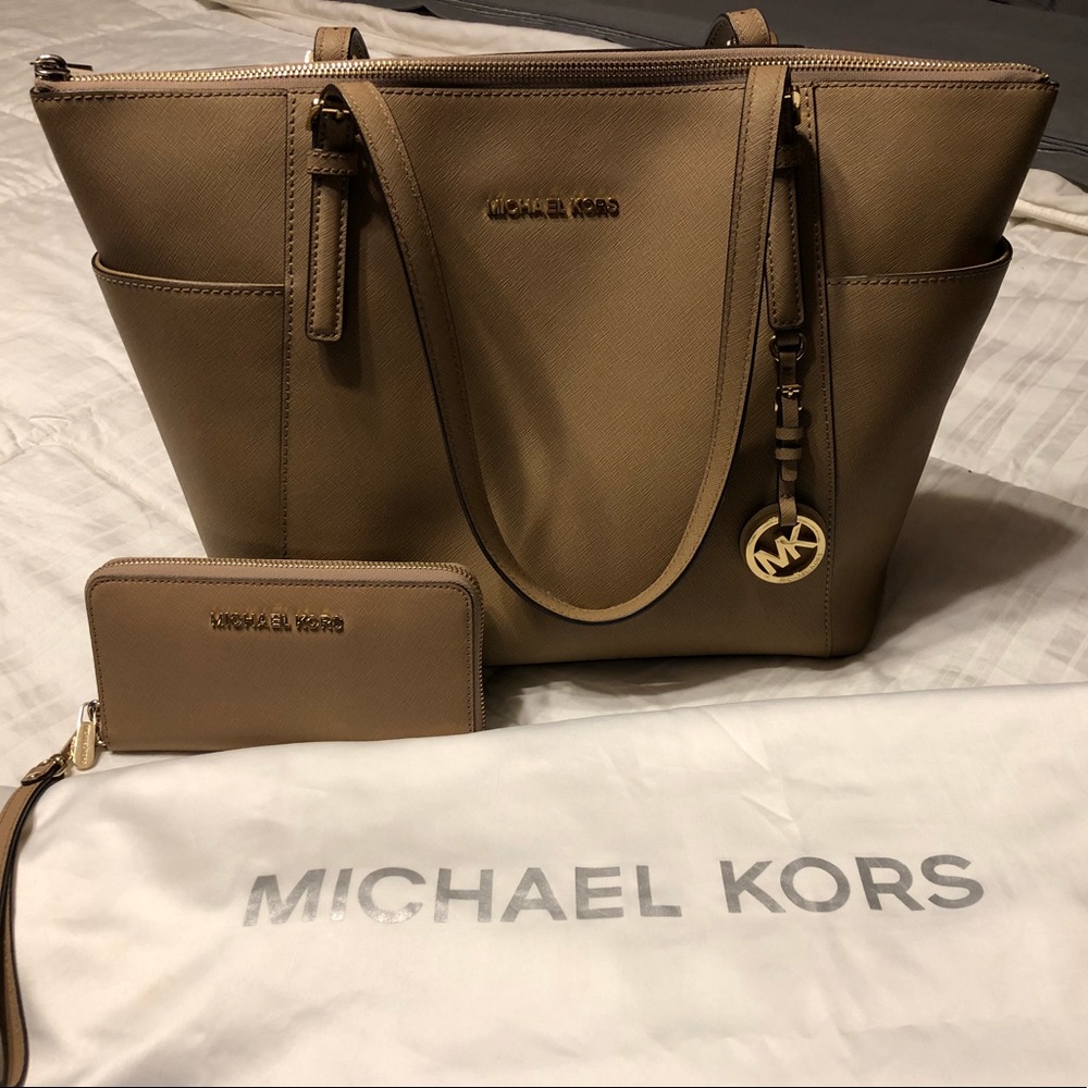 Michael Kors Tote & Wallet